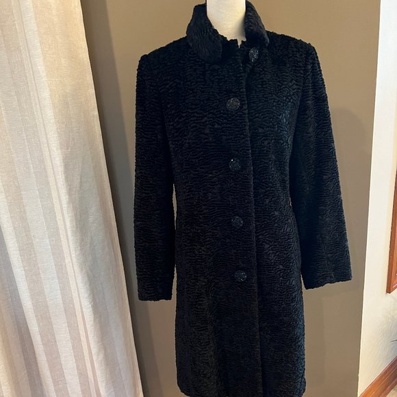 Gallery Jackets & Blazers - Women's Long Gallery Black Faux Fur, Size Small